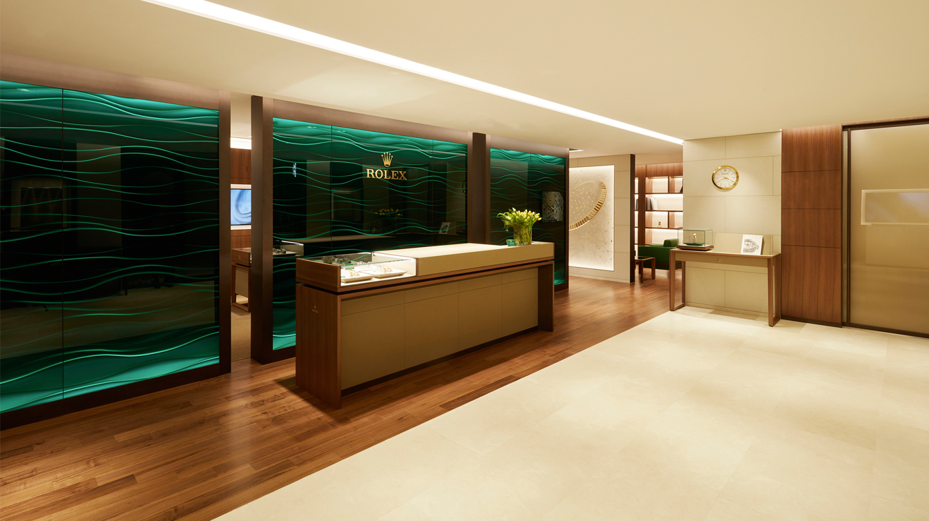 discover our luxury rolex showroom - Uno Watch